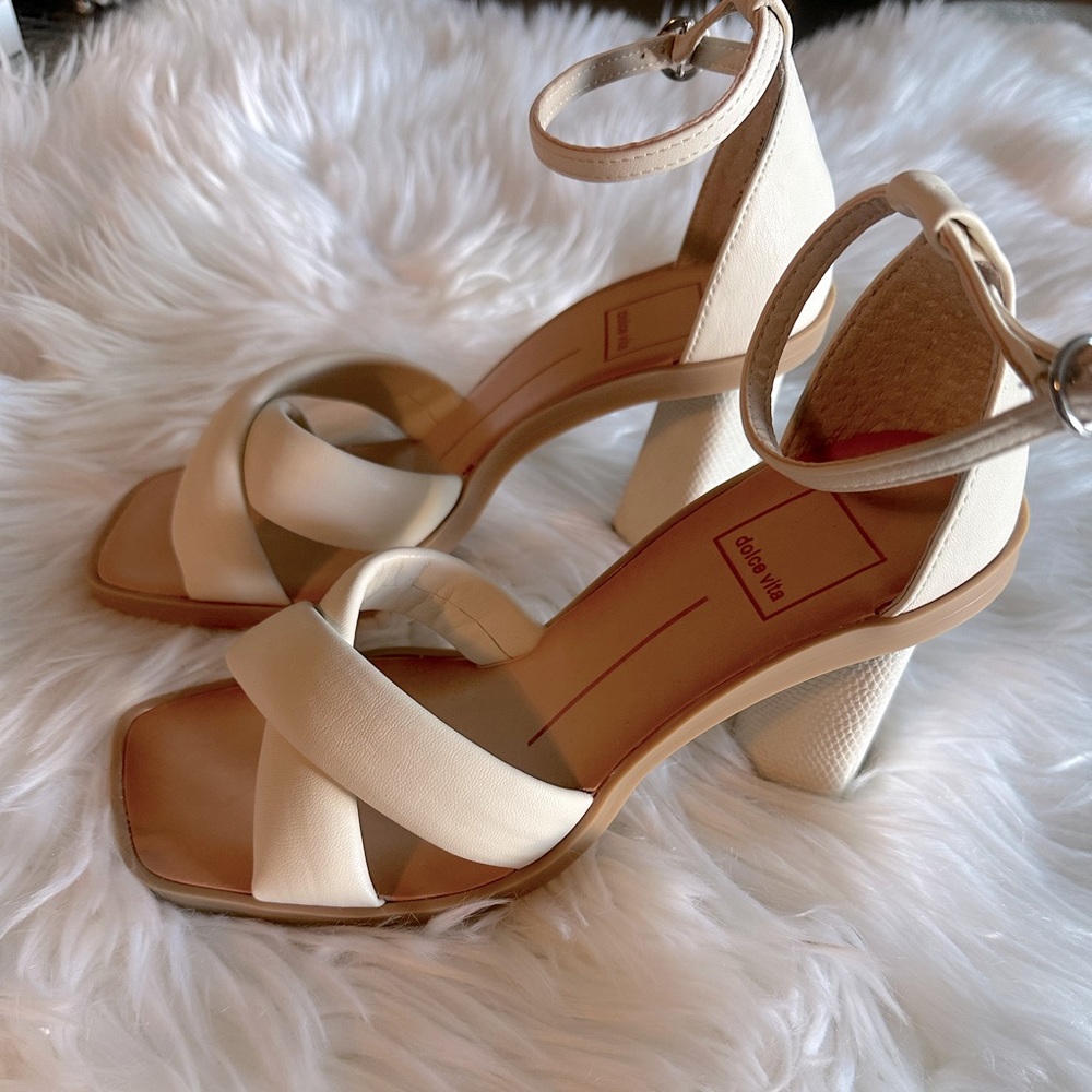 New Dolce Vita Sandal Heels in White Size 7